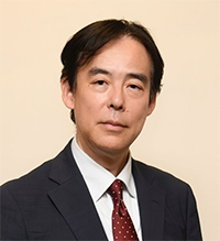 尾形 哲也 氏
